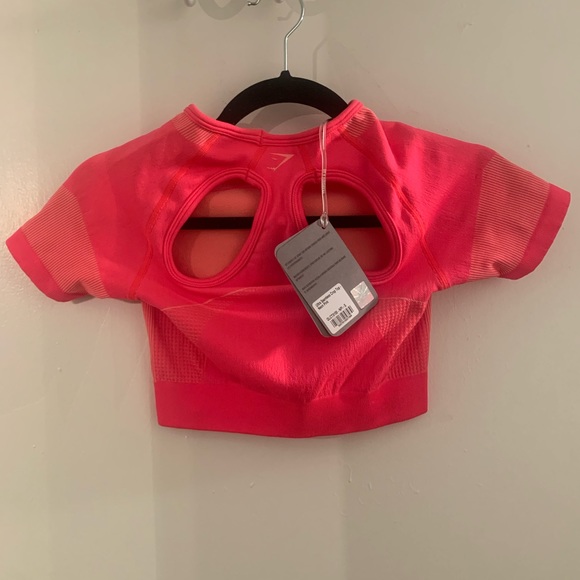 Gymshark ultra seamless crop top size small new with tags neon pink - Picture 2 of 3